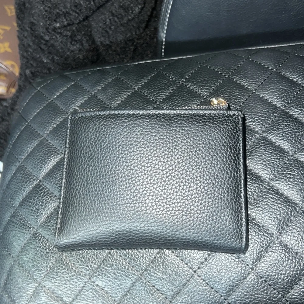 Black Leather Wallet - Picture 3 of 9